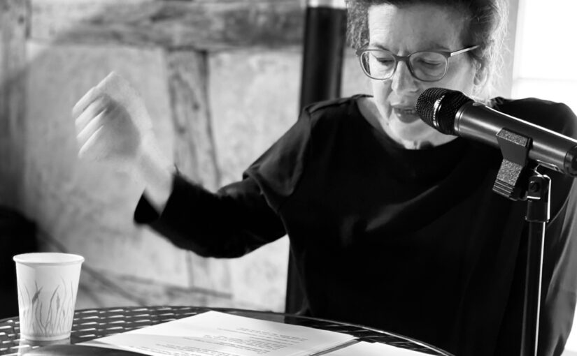 Margret Kreidl & Andrin Uetz «Einleuchtend weiß», eine Performance im Literaturhaus Thurgau